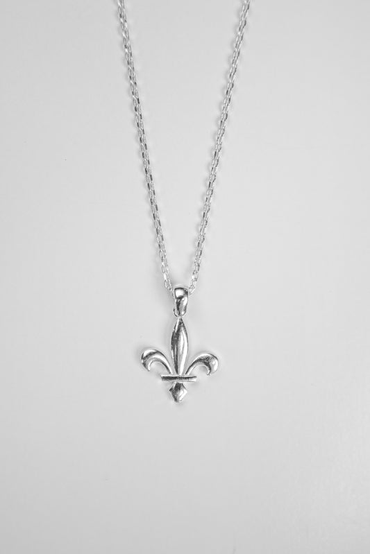Collier fleur de Lys