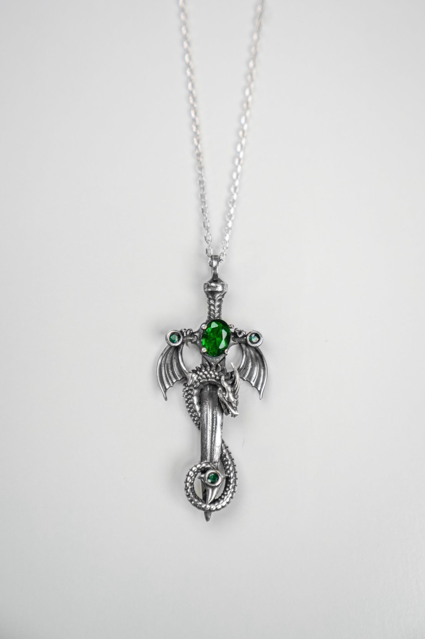 Collier Dragon X Sword